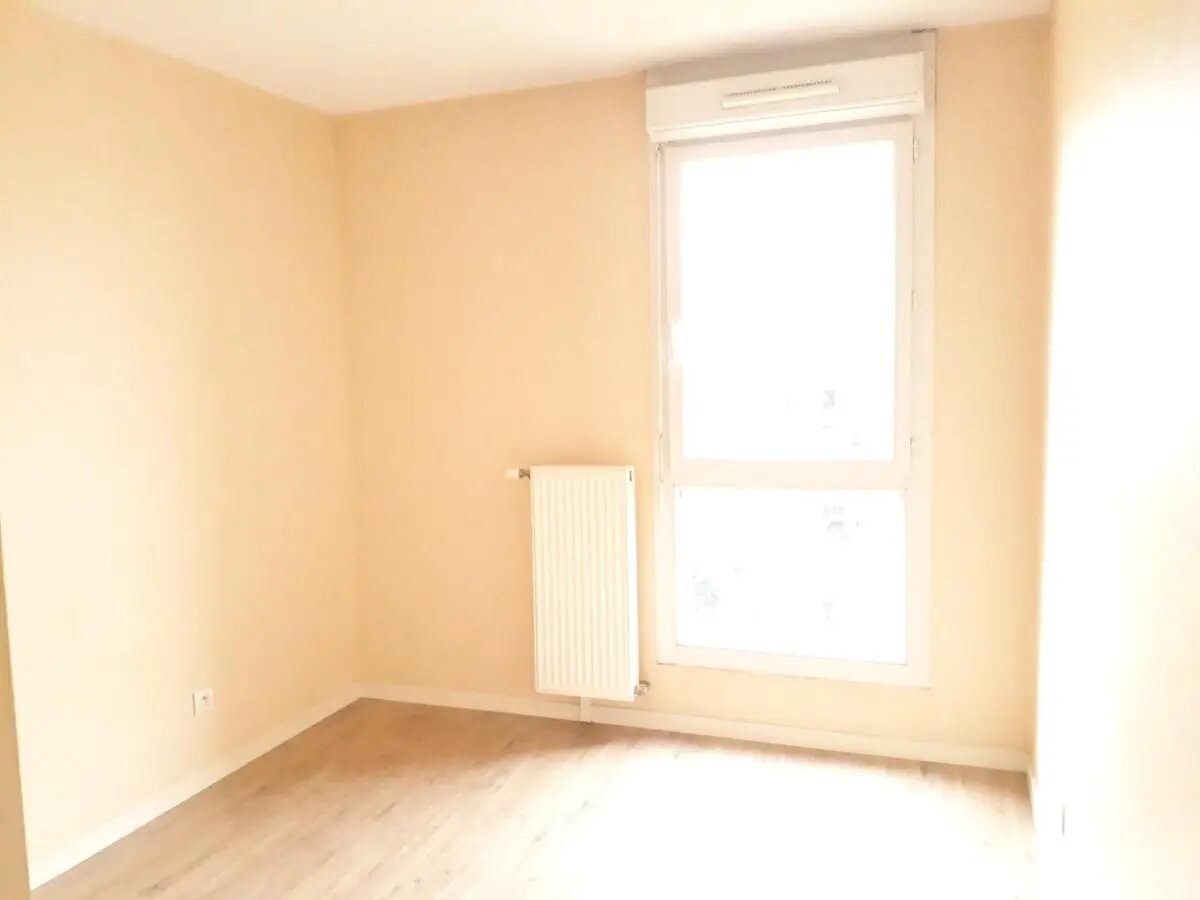 Appartement à louer, 91m², Sathonay-Camp