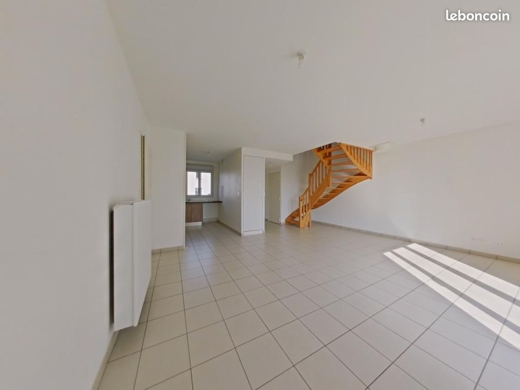 Maison à louer, 75m², Savigny-en-Véron