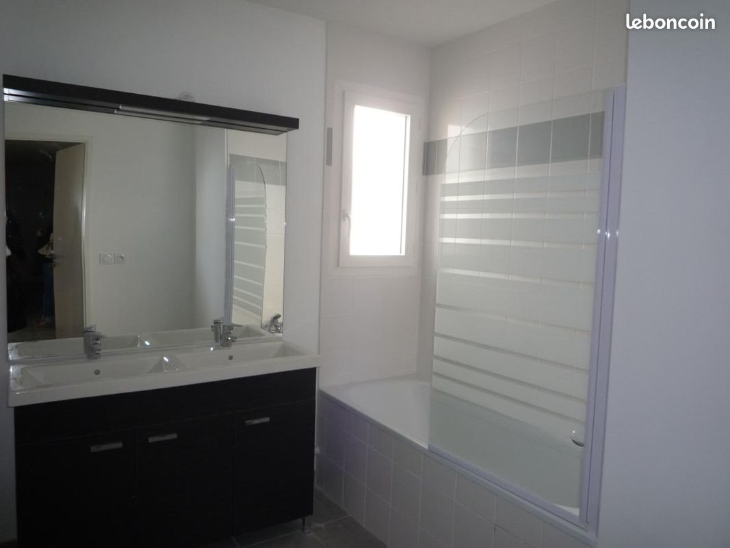Appartement à louer, 77m², Marseille 8ème