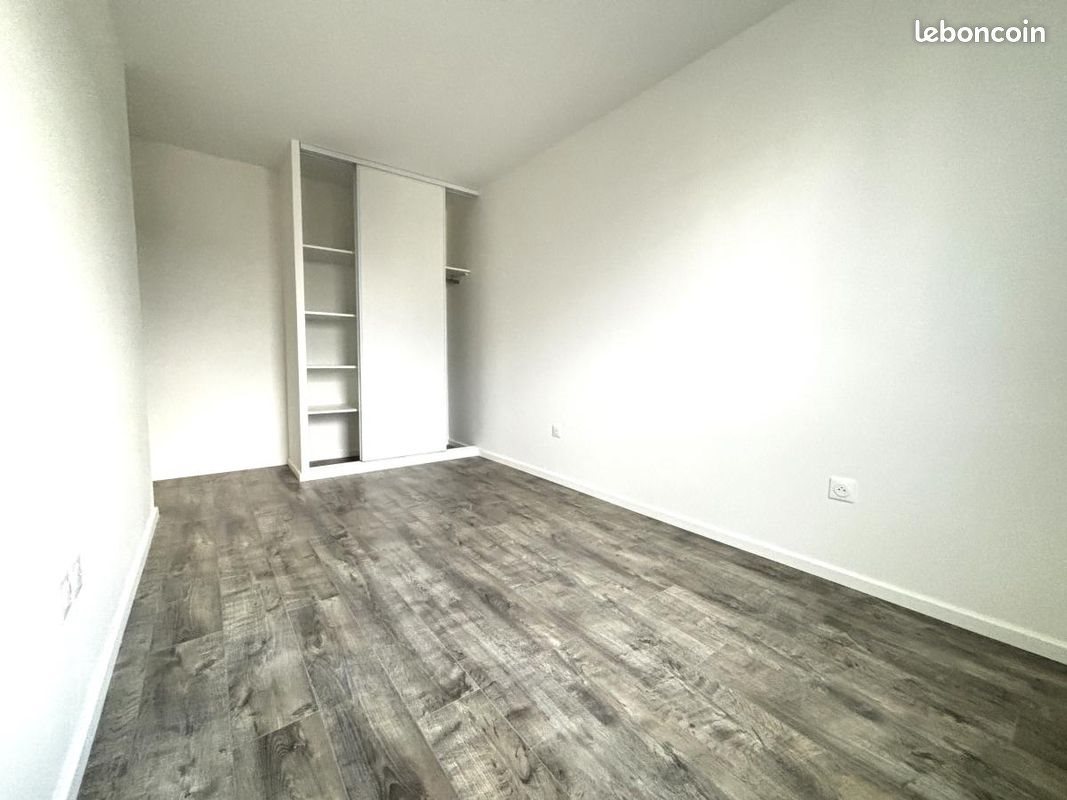 Appartement à louer, 84m², Muret