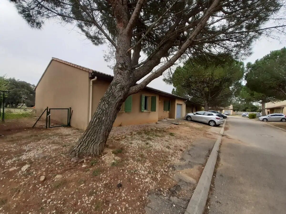 Maison à louer, 107m², Laudun-l'Ardoise