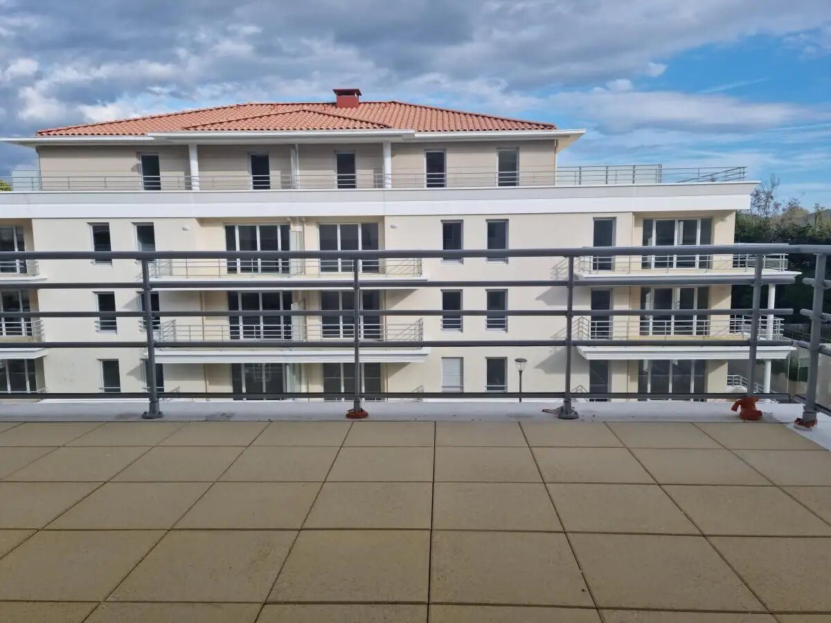 Appartement à louer, 61m², Mandelieu-la-Napoule