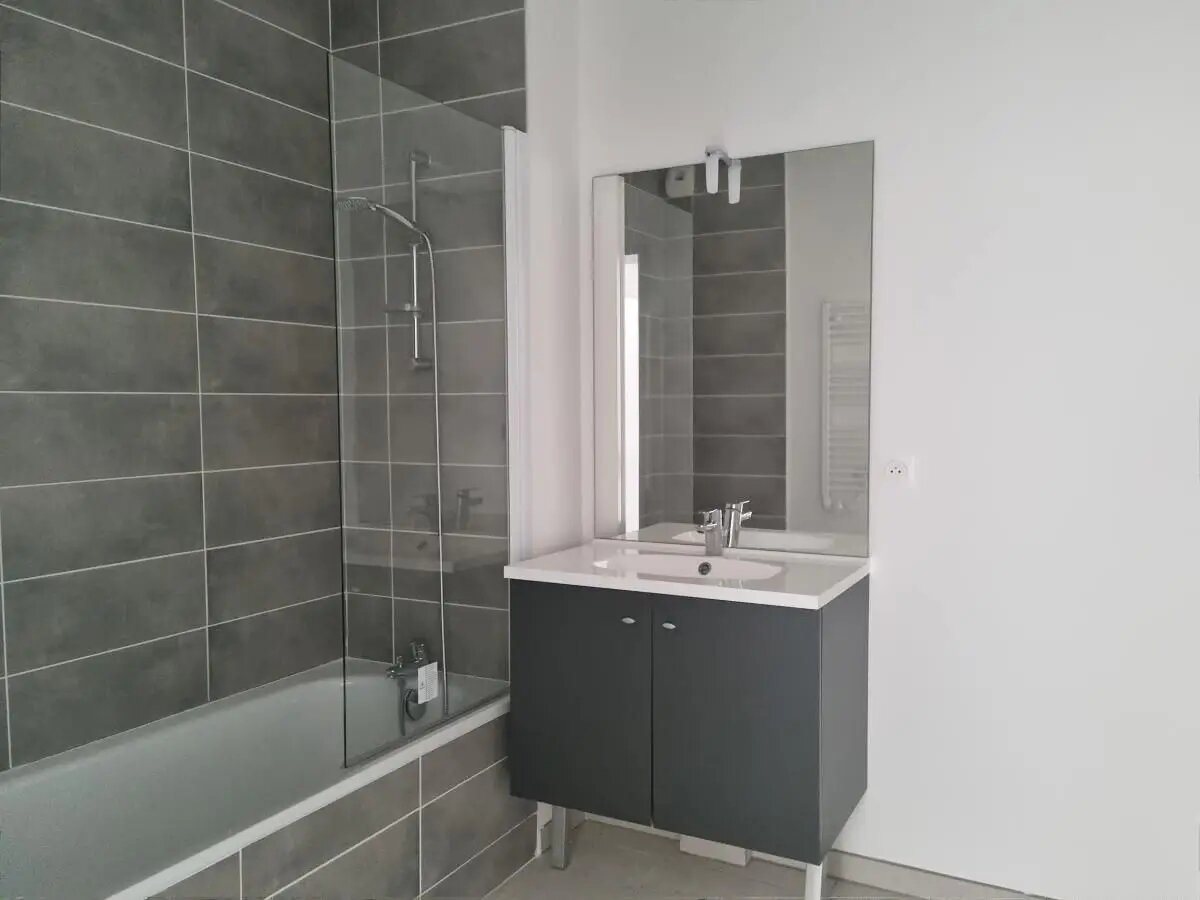 Appartement à louer, 61m², Mandelieu-la-Napoule