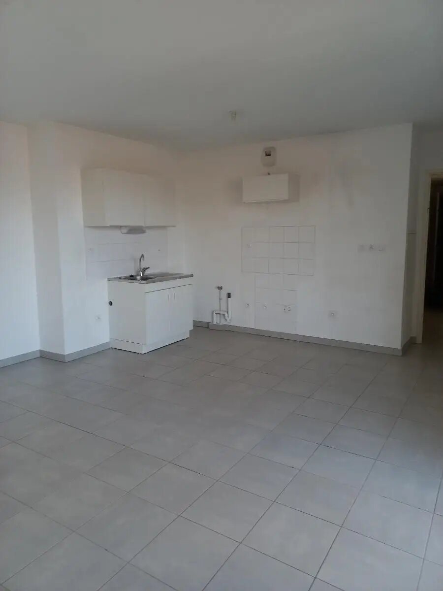Appartement à louer, 83m², Istres