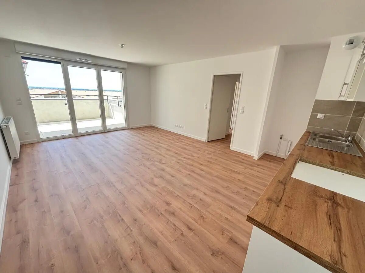 Appartement à louer, 64m², Bruguières