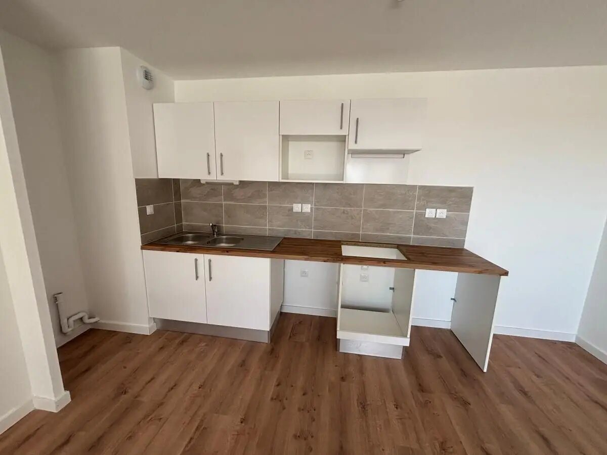 Appartement à louer, 64m², Bruguières