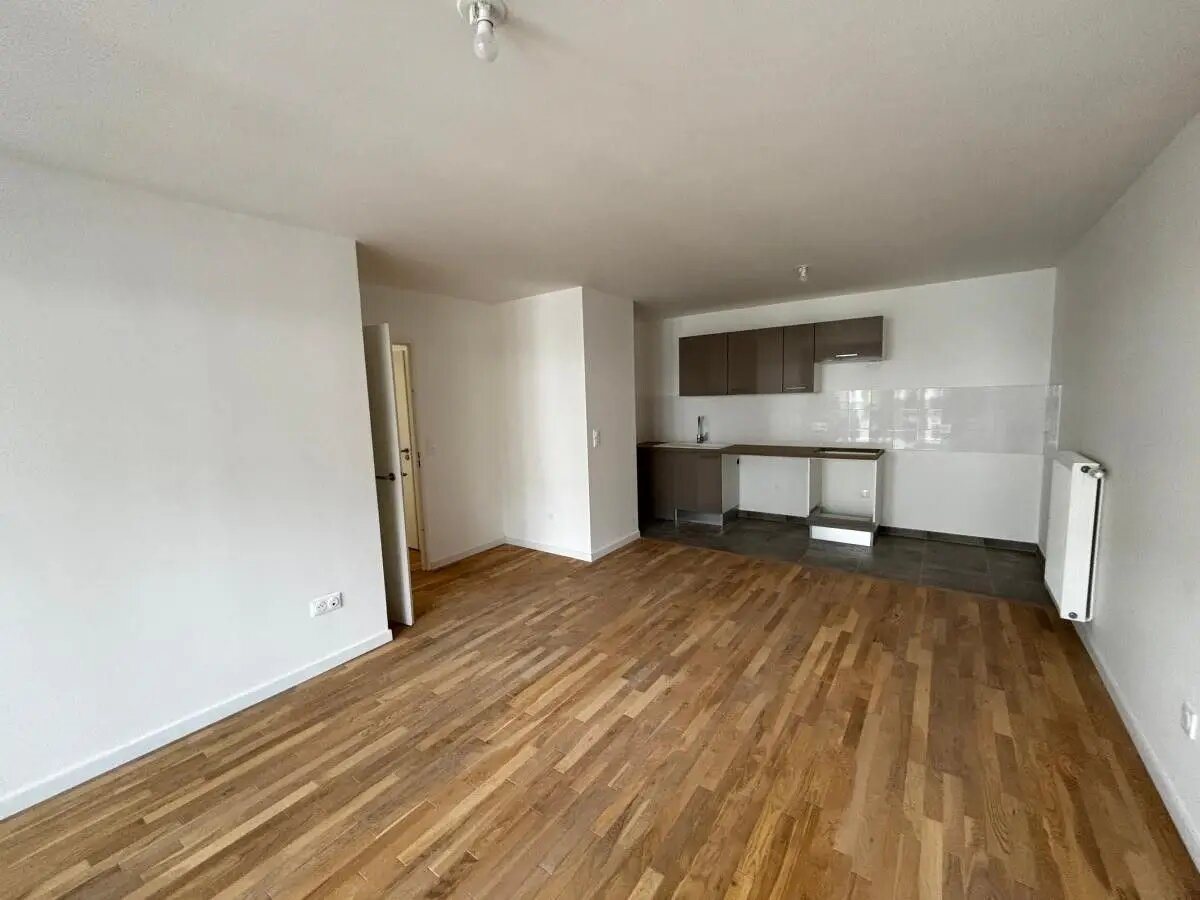 Appartement à louer, 61m², Suresnes