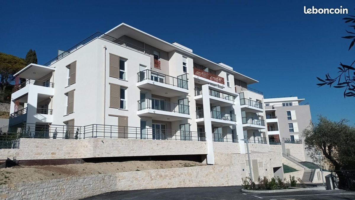 Appartement à louer, 69m², Grasse