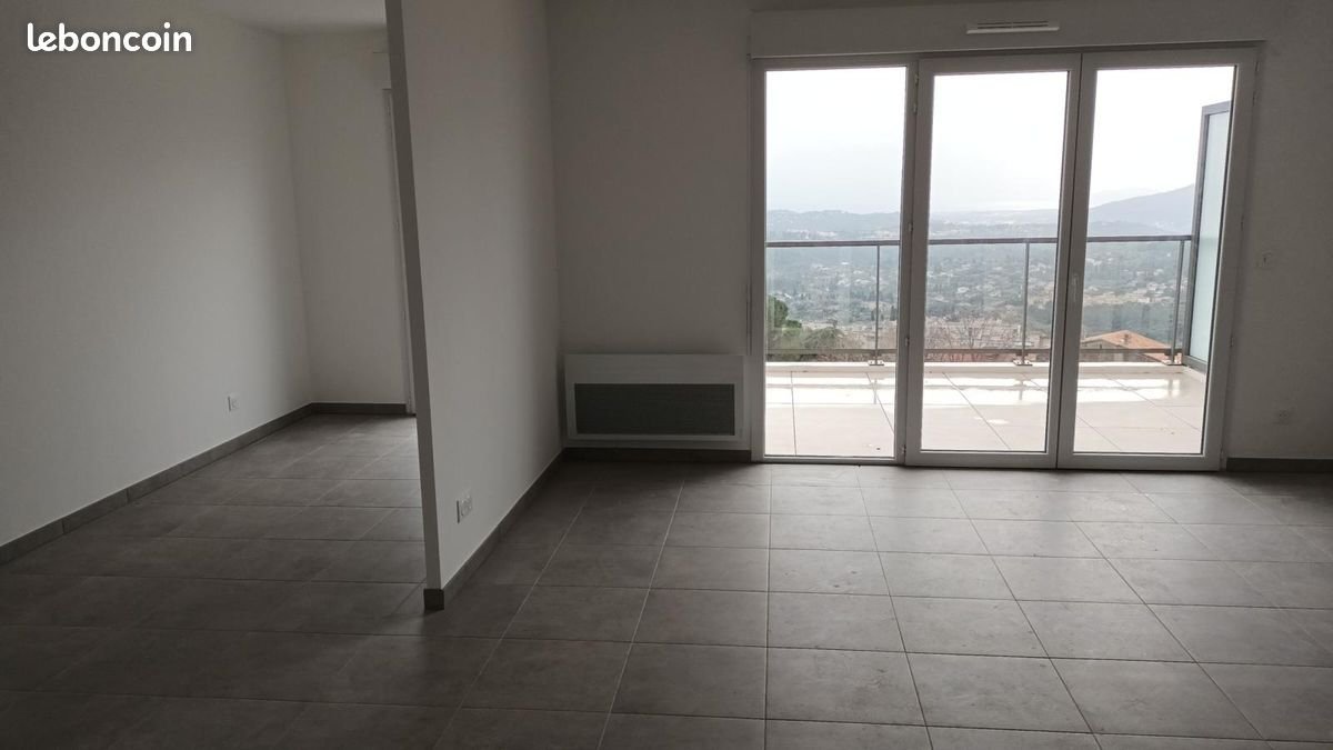 Appartement à louer, 69m², Grasse