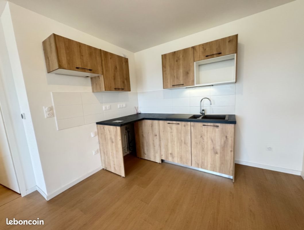 Appartement à louer, 91m², Epron
