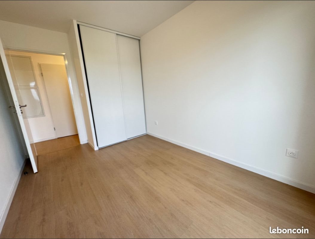 Appartement à louer, 91m², Epron