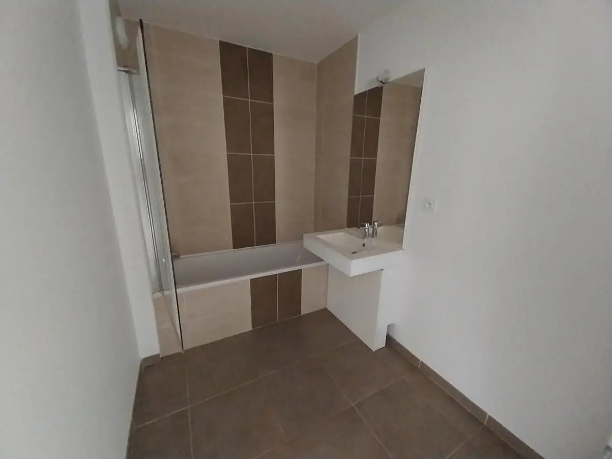 Appartement à louer, 39m², La Londe-les-Maures
