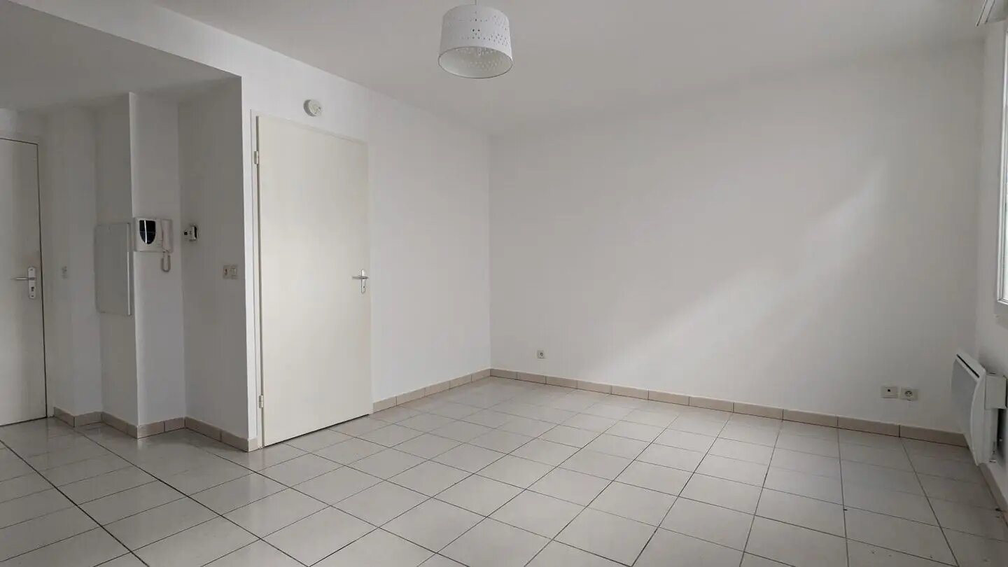 Appartement à louer, 24m², La Seyne-sur-Mer