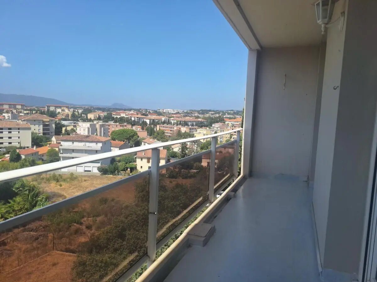 Appartement à louer, 71m², Saint-Raphaël