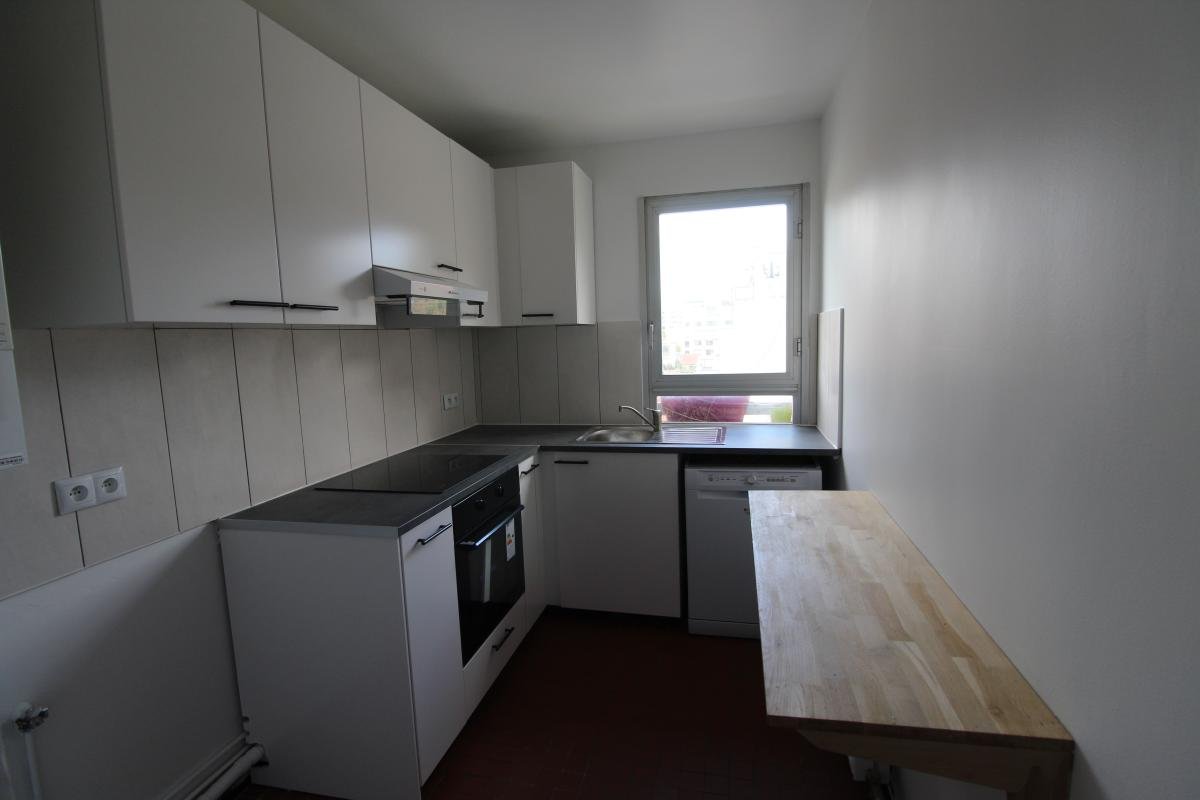 Appartement à louer, 67m², Courbevoie