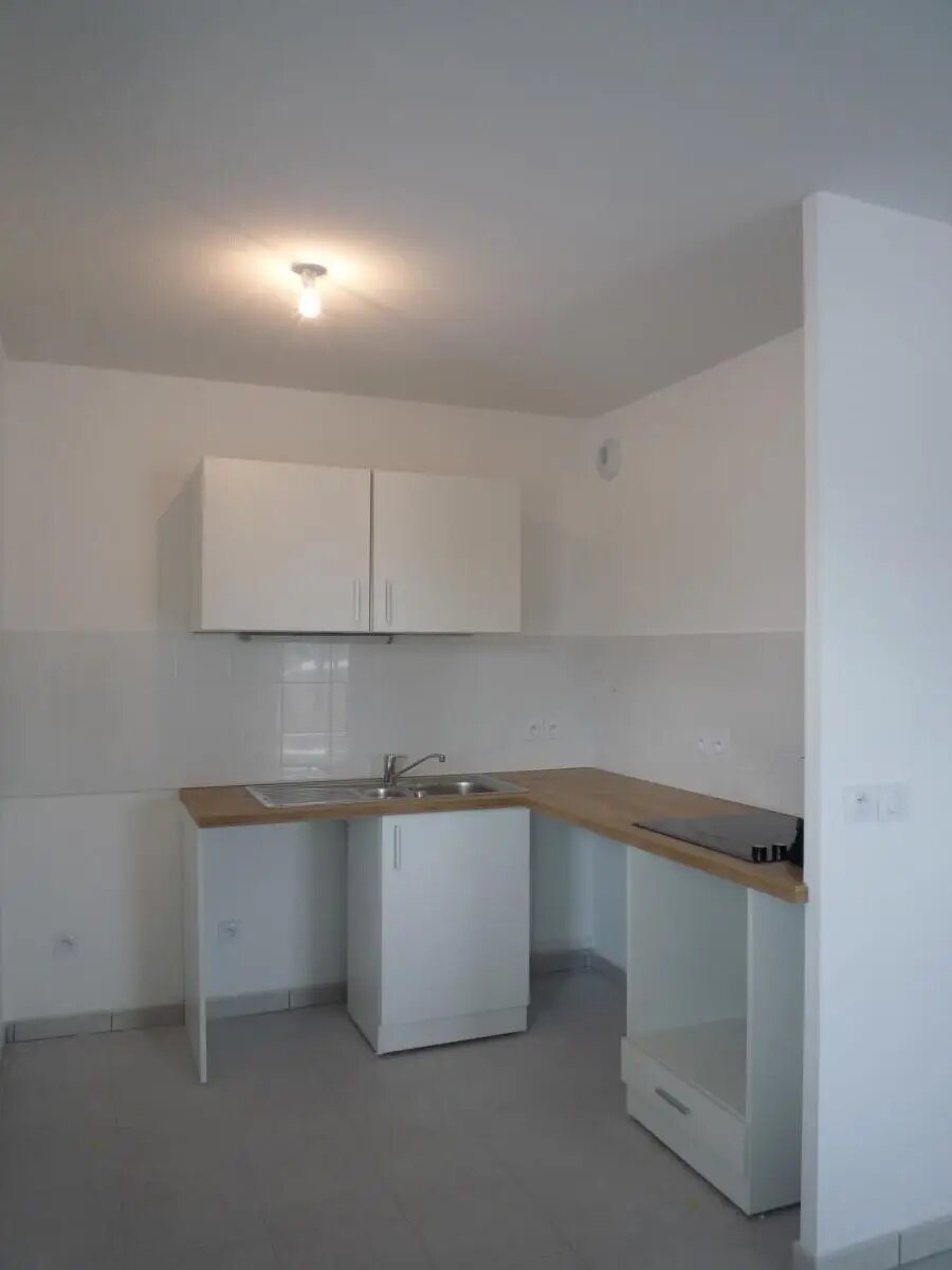 Appartement à louer, 35m², Marseille 8ème