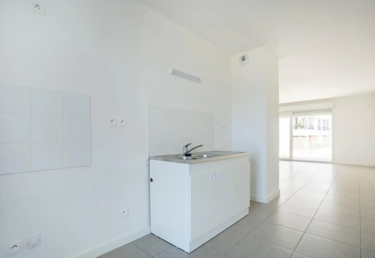 Appartement à louer, 89m², Sathonay-Camp