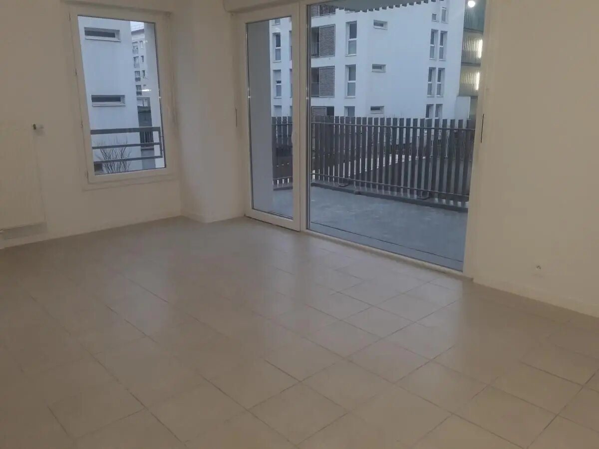 Appartement à louer, 82m², Talence