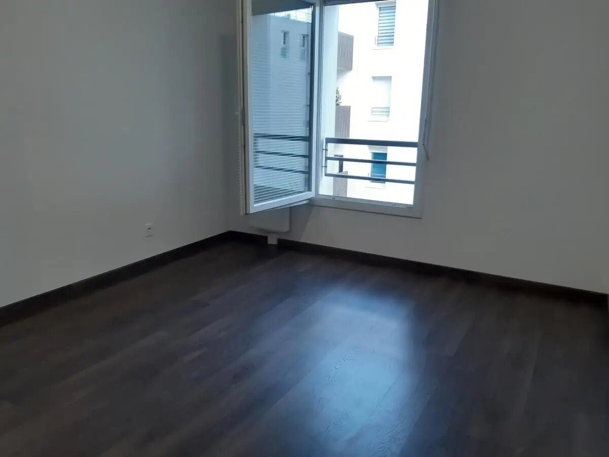 Appartement à louer, 82m², Talence