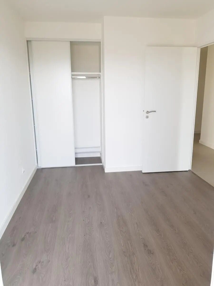 Appartement à louer, 86m², Sathonay-Camp