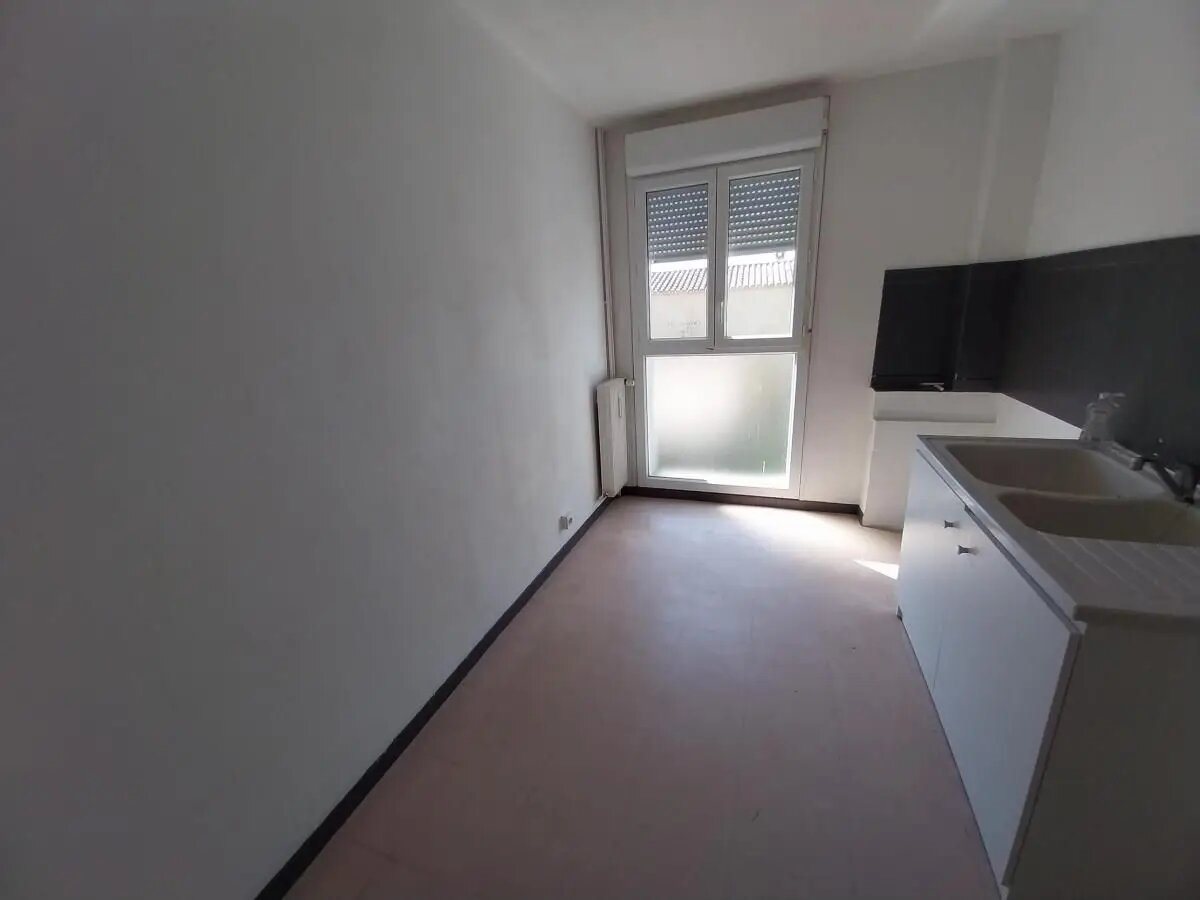 Appartement à louer, 73m², Cogolin