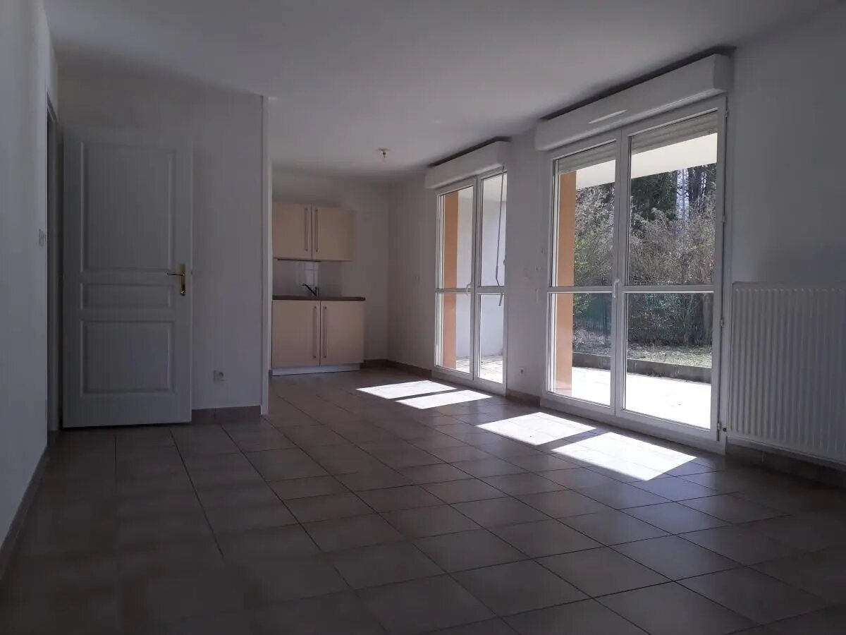 Appartement à louer, 69m², Prévessin-Moëns