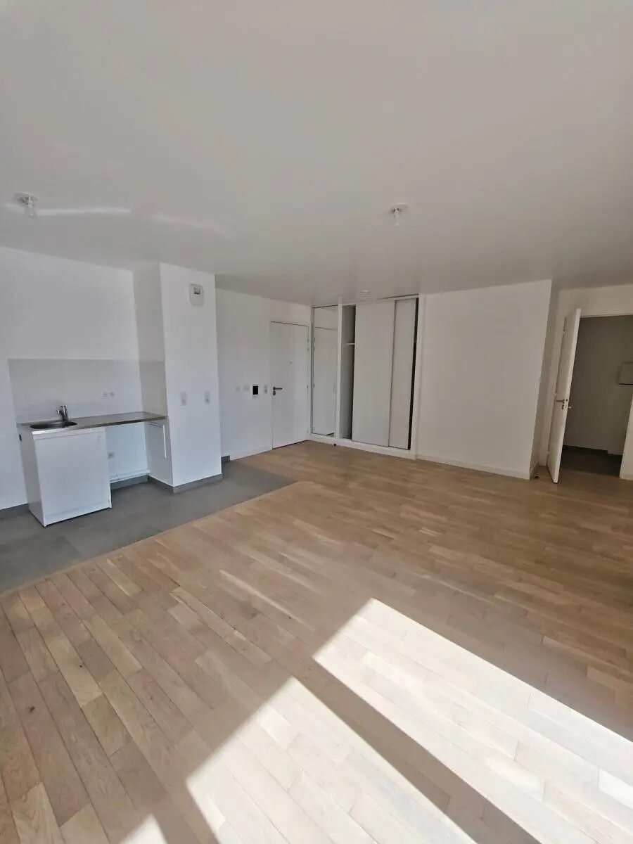 Appartement à louer, 42m², Courbevoie