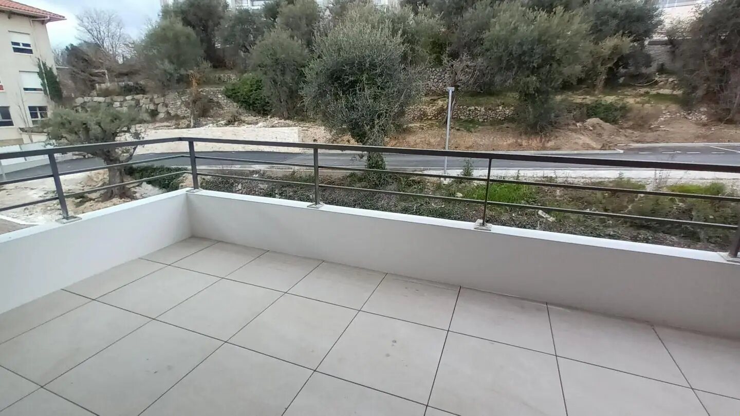 Appartement à louer, 66m², Grasse