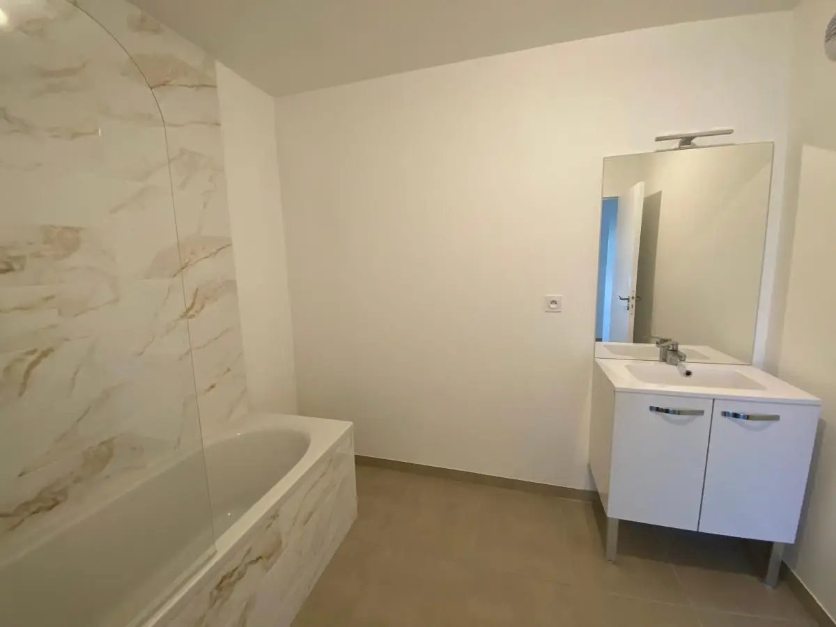 Appartement à louer, 83m², Laval