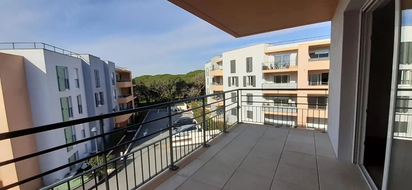 Appartement à louer, 88m², Fréjus