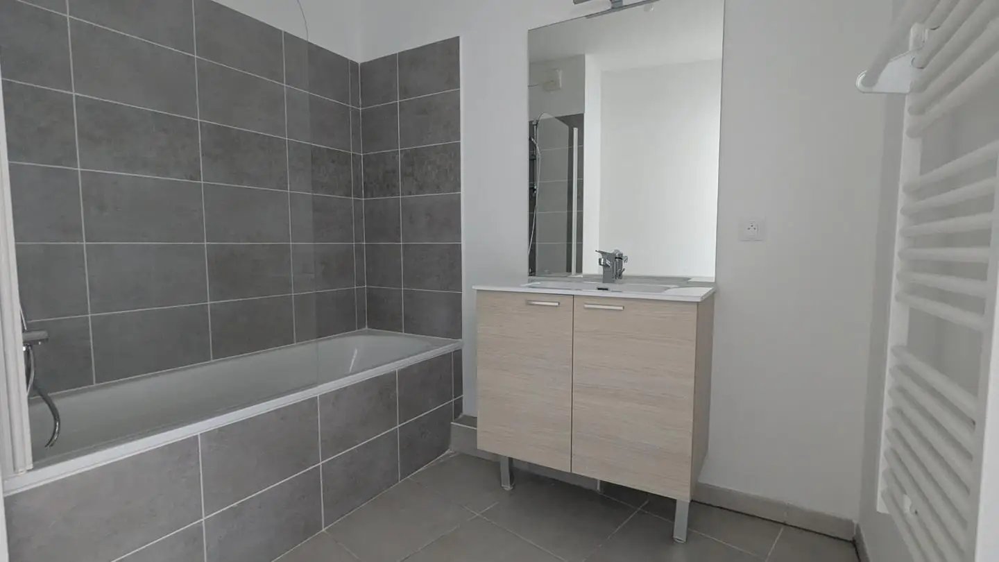 Appartement à louer, 61m², Marseille 8ème