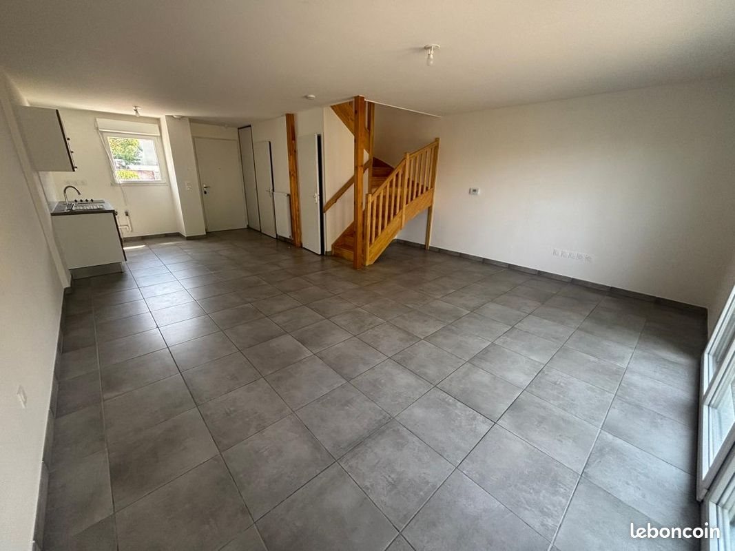 Maison à louer, 84m², Carbonne