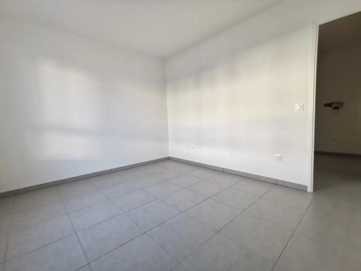 Appartement à louer, 63m², Bron