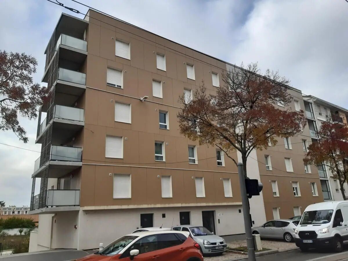 Appartement à louer, 63m², Bron