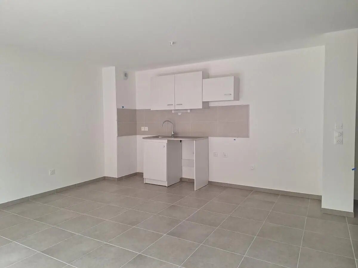 Appartement à louer, 66m², Fréjus