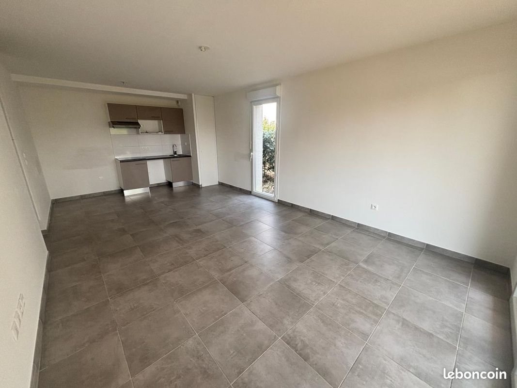 Appartement à louer, 60m², Roques