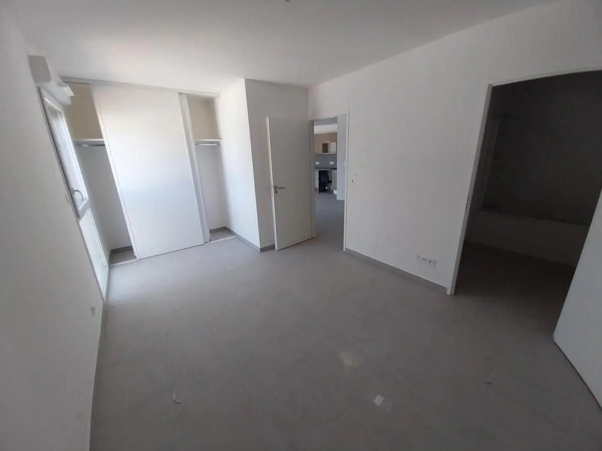 Appartement à louer, 91m², Cogolin
