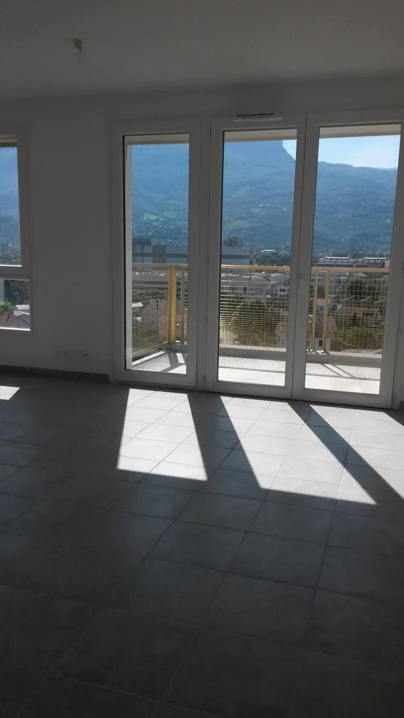 Appartement à louer, 79m², Grenoble