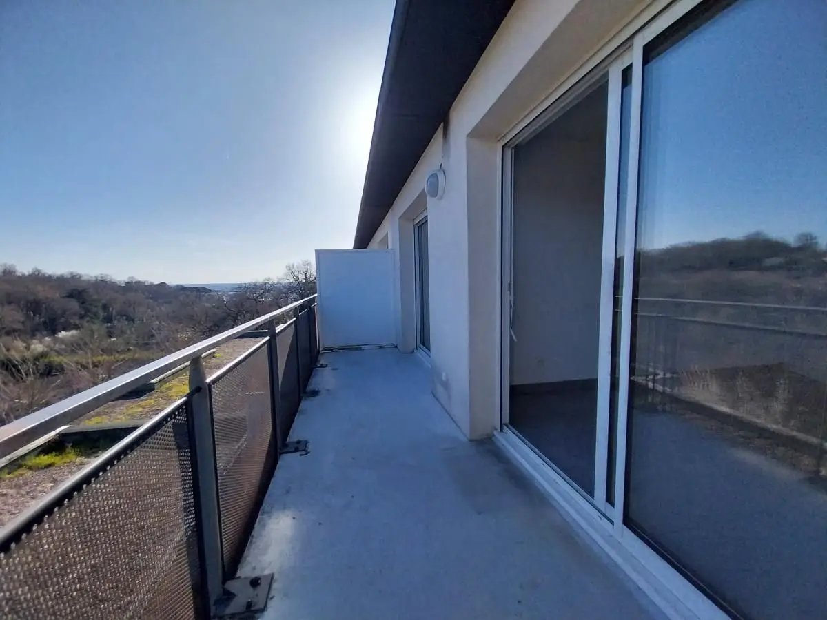 Appartement à louer, 61m², Floirac