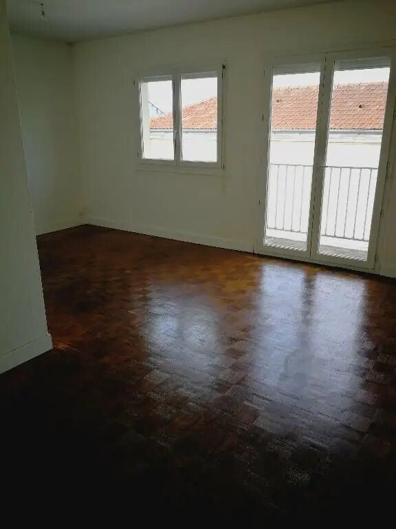 Appartement à louer, 45m², Talence