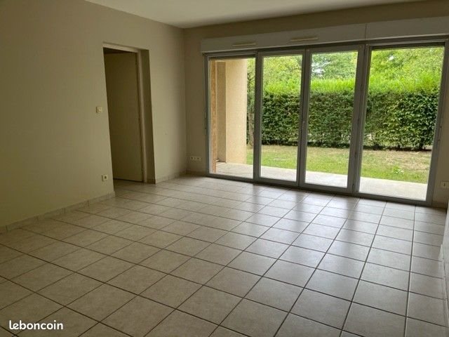 Appartement à louer, 64m², Pont-de-Veyle