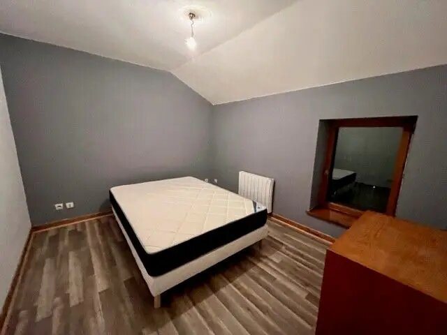 Appartement à louer, 77m², Saint-Paul-de-Varax