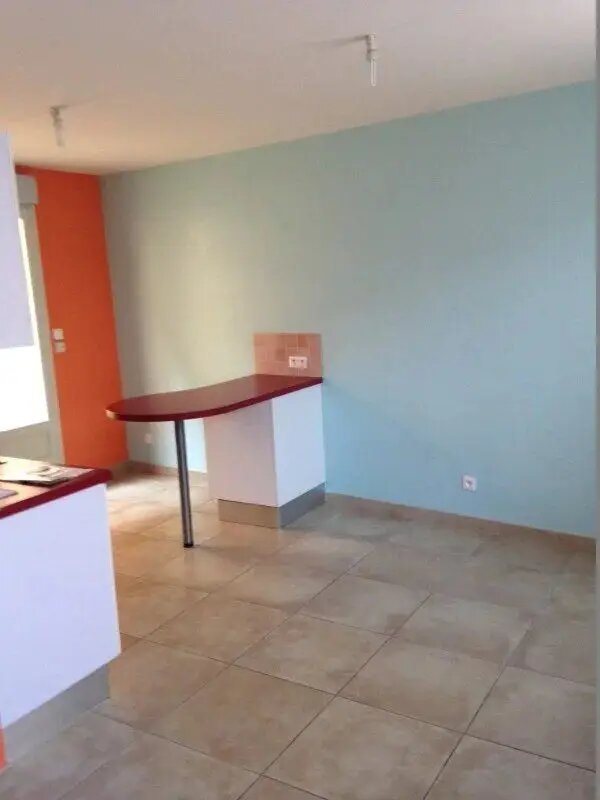Appartement à louer, 25m², Saint-Trivier-sur-Moignans