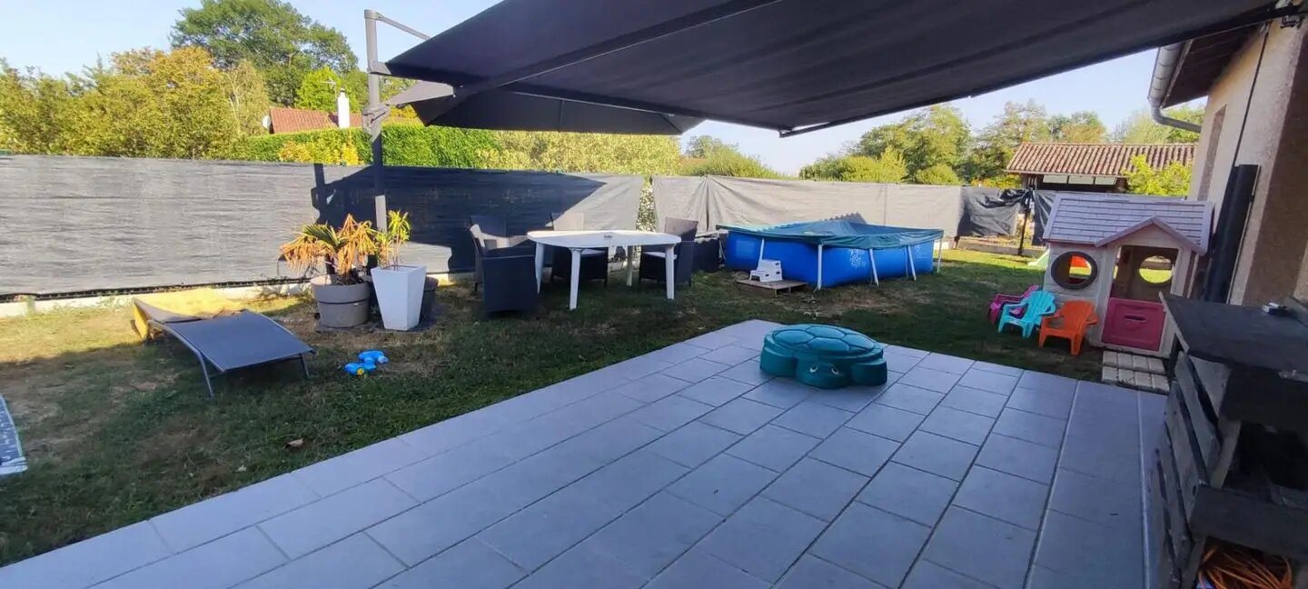 Maison à louer, 90m², Neuville-les-Dames