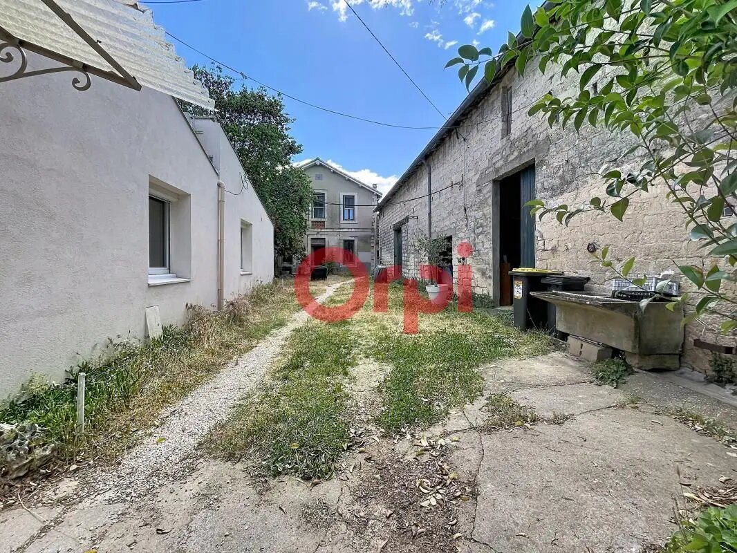 Maison à vendre, 160m², Saussines