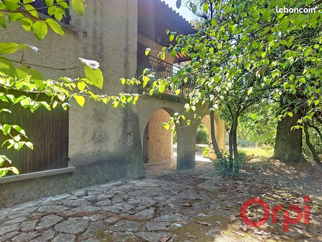 Maison à vendre, 177m², Nîmes