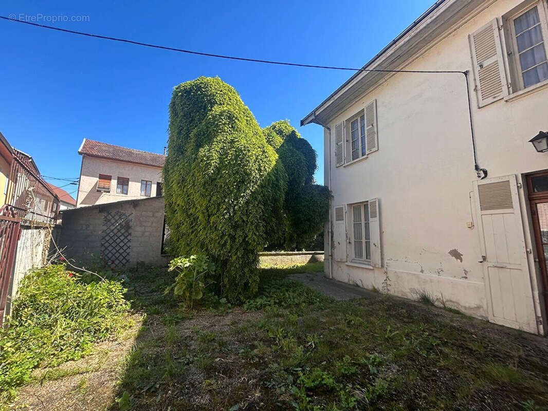 Maison à vendre, 198m², Saint-Genix-les-Villages