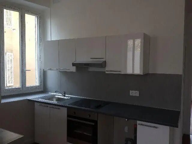 Appartement à louer, 40m², Marseille 11ème