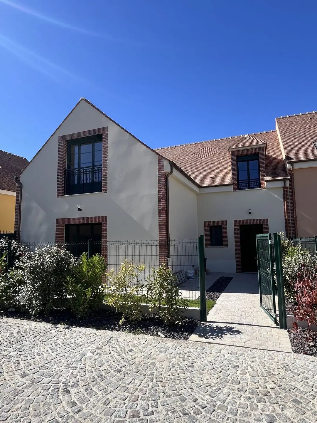 Maison à louer, 172m², Bû