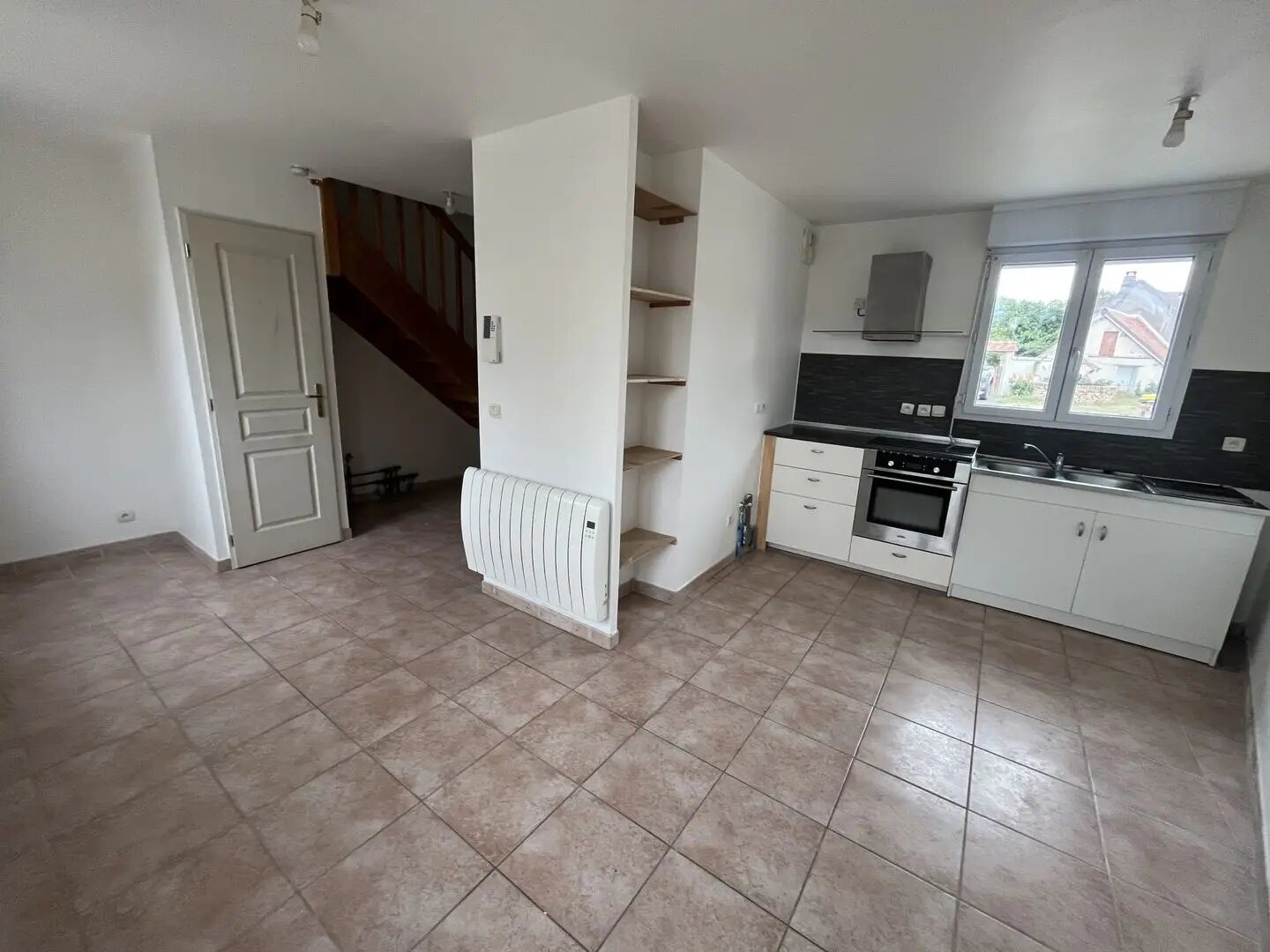 Appartement à louer, 42m², Bû